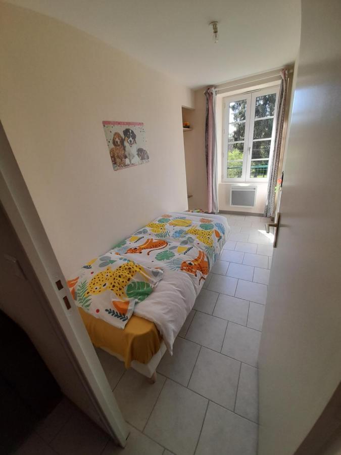 Animalier Apartment Joigny Exterior foto